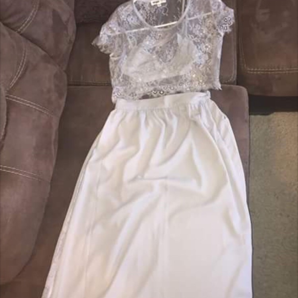Dress - Picture 2 of 3
